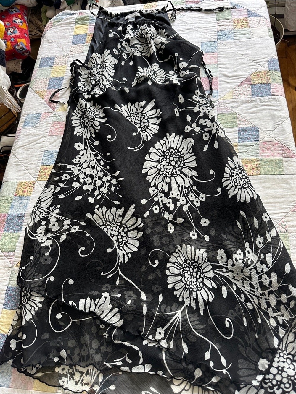 X—BEECHERS BROOK Black Floral Halter Top